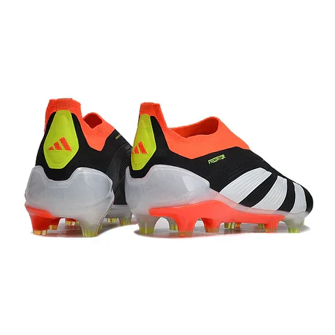 PREDATOR ELITE LACELESS BOOTS FG Football Boots