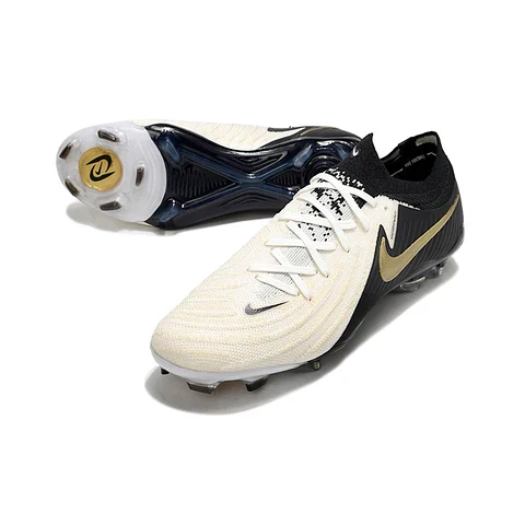 Phantom Luna Elite FG Football Boots