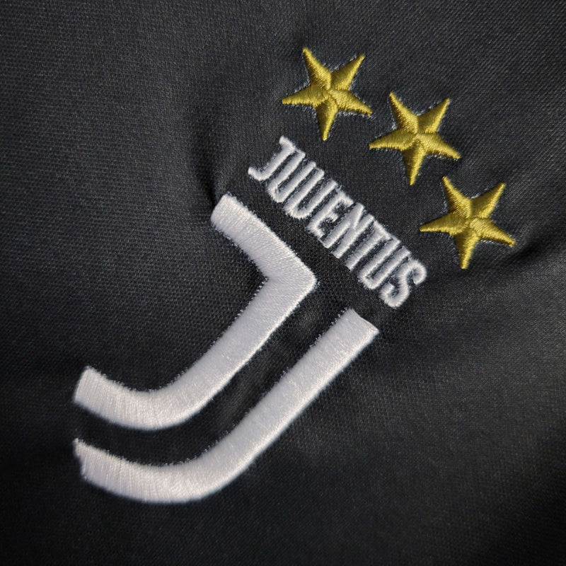 Juventus Home 19/20 Retro