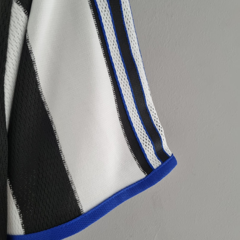 Newcastle Home 00/01 Retro