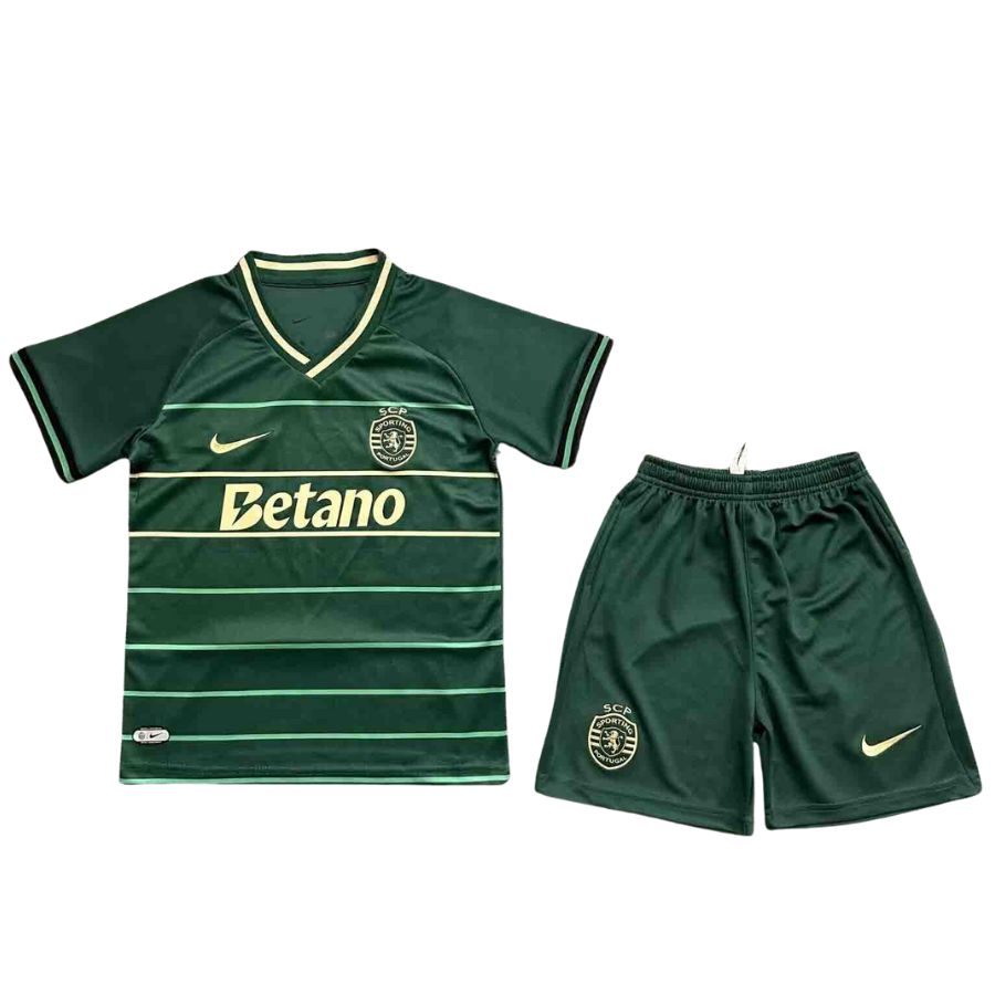 BRINDE-2024-11-25T144013.944 Kids KIT Sporting Special Edition Jersey 2024/25 - Image 1