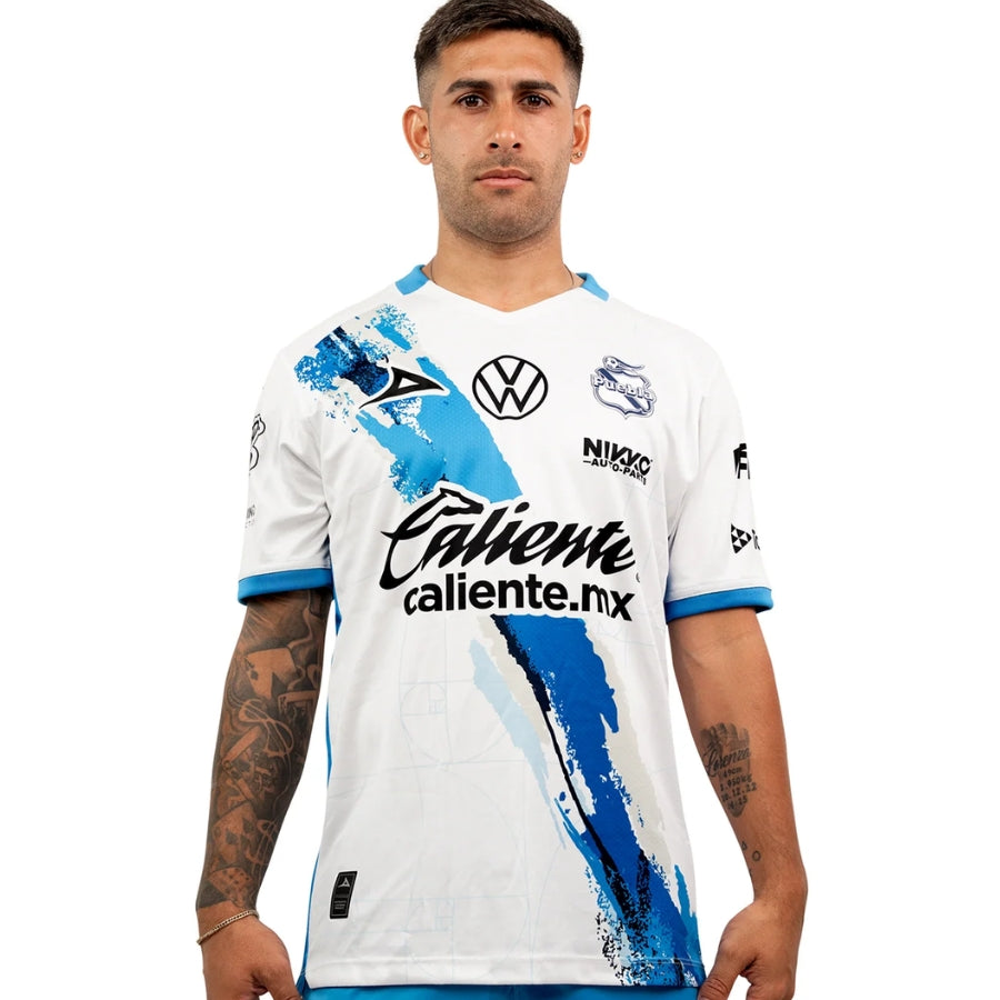 CopiadeTextodoseuparagrafo-2025-08-22T155303.436 Puebla Home Fan Jersey 2025/26 - Image 1