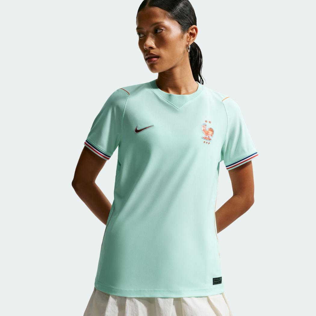 70_14d6d8e0-1d92-4785-9575-8a721734473c Camisa Feminina França 2026/27 II - Image 1
