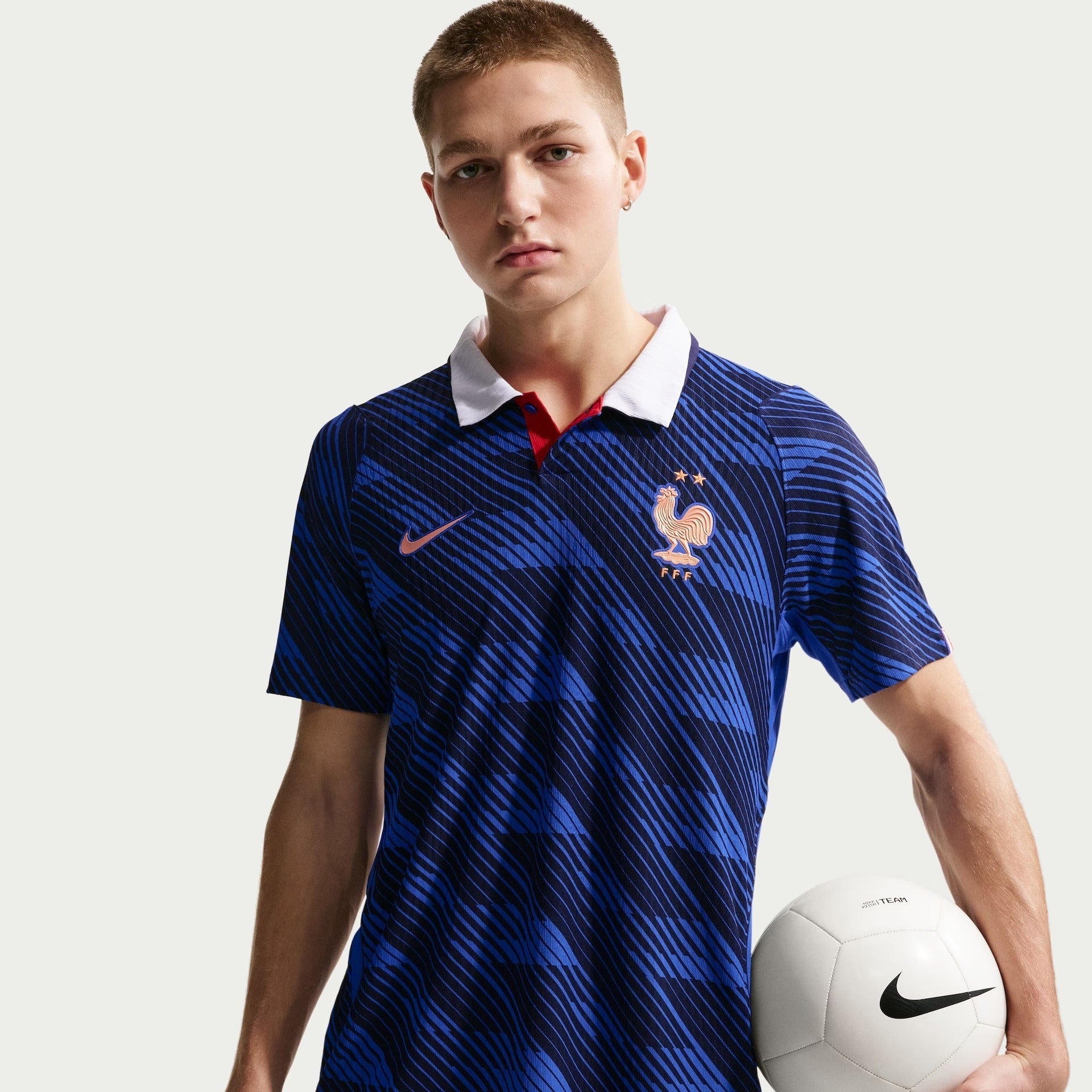 download_50_6cc18cc8-450d-45ea-ba08-ffb718fc088d Camisa França 2026/27 I - Image 1
