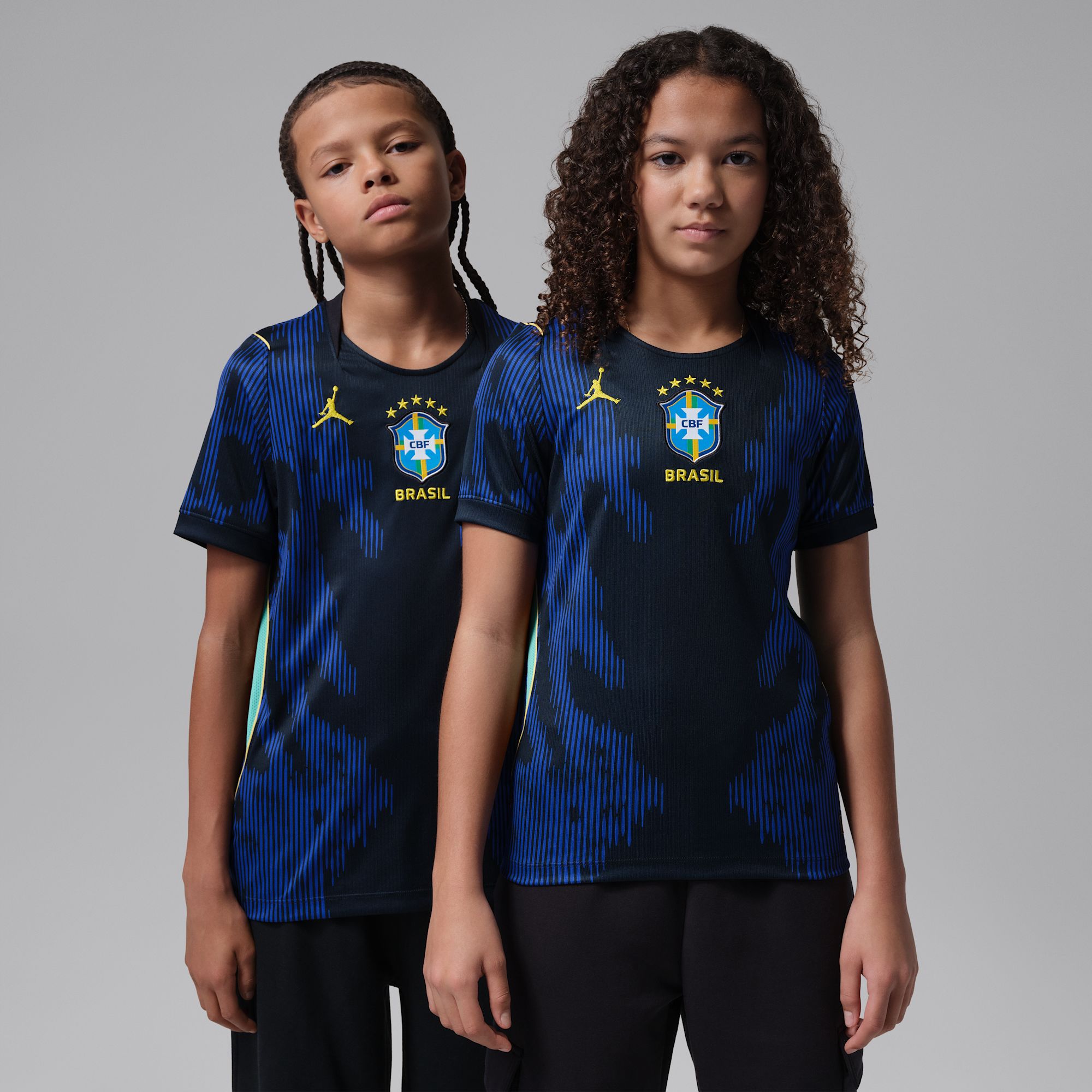 nike_IU1080-417_A_48b1ee97-2dcb-4b7e-8430-5fd15692f58b Conjunto Infantil Seleção Brasileira 2026/27 II - Image 1